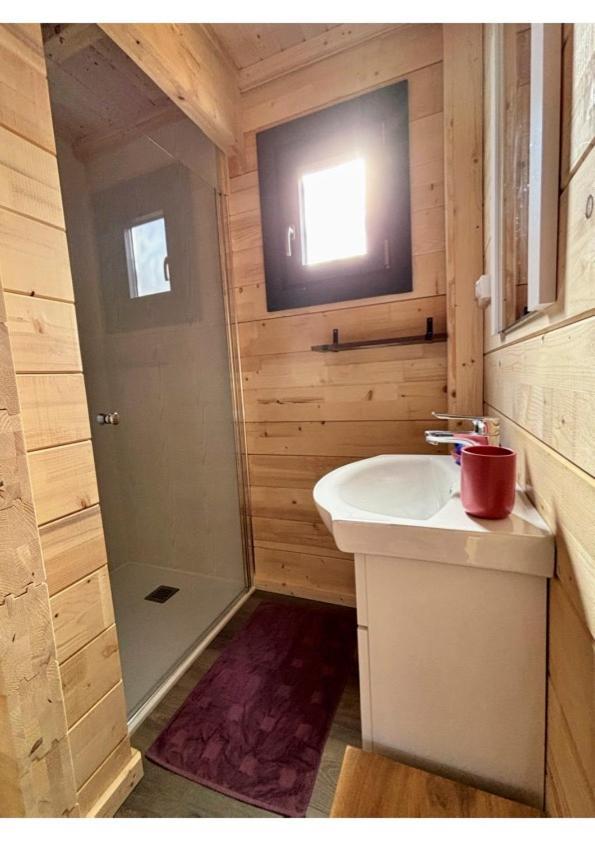Parc Residentiel De Loisir : Le Loup Blanc Du Riou Otel Barcelonnette Dış mekan fotoğraf